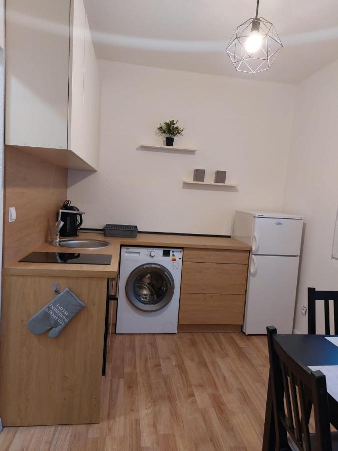 Utulny Apartman V Centre Bb Banská Bystrica Exteriör bild
